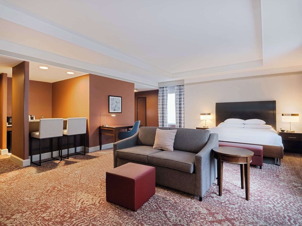 undefined Hilton Garden Inn Chicago Downtown/Magnificent Mile 2