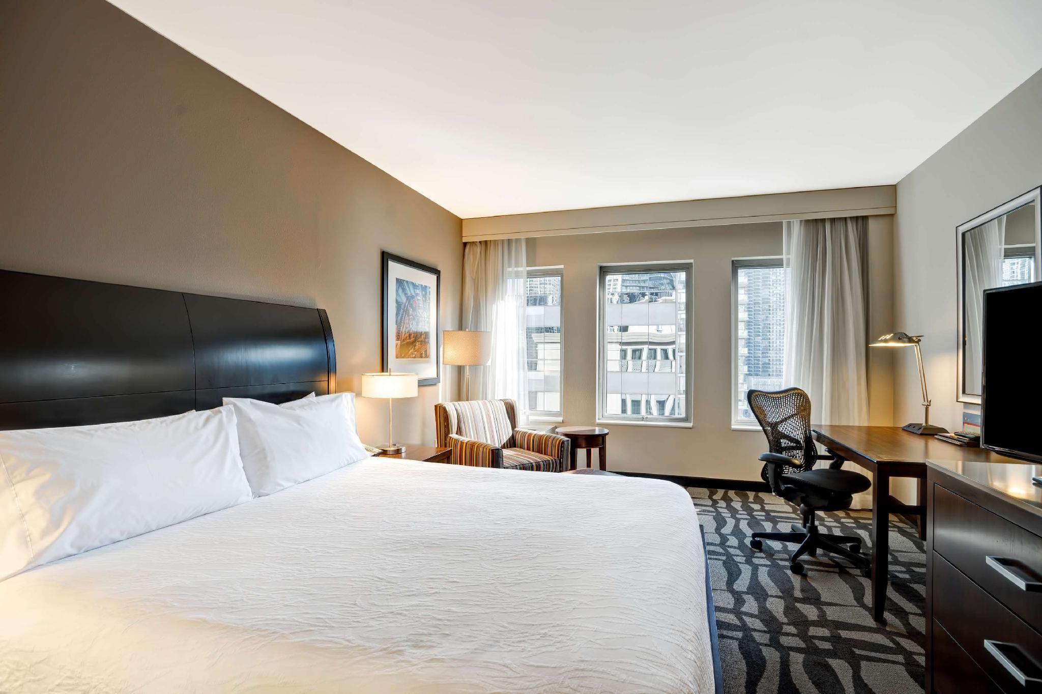 undefined Hilton Garden Inn Chicago Downtown/Magnificent Mile 3