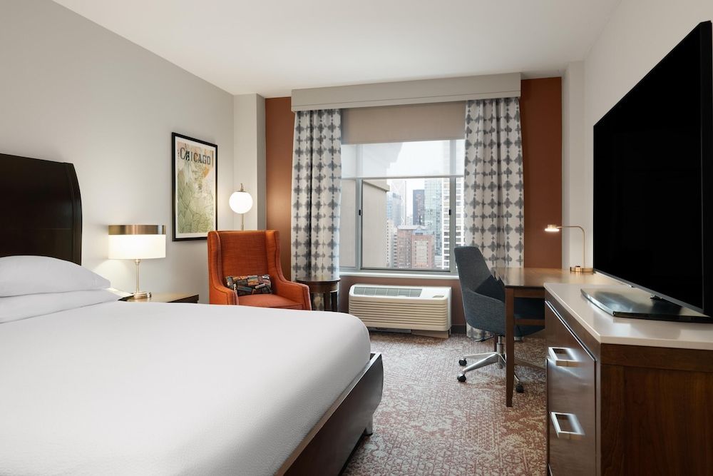 undefined Hilton Garden Inn Chicago Downtown/Magnificent Mile 8