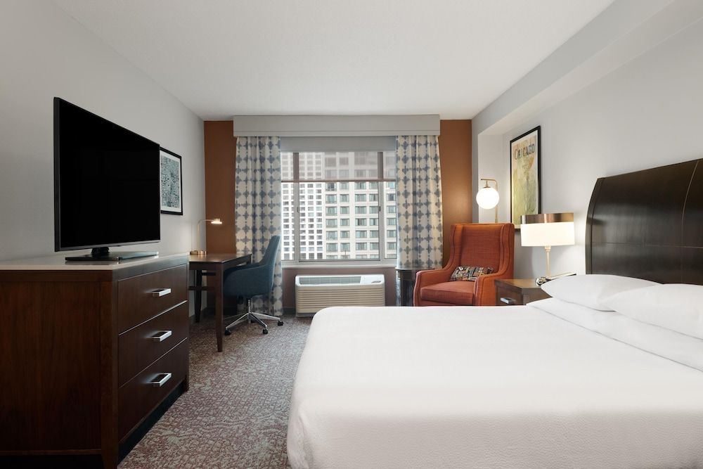 undefined Hilton Garden Inn Chicago Downtown/Magnificent Mile 10