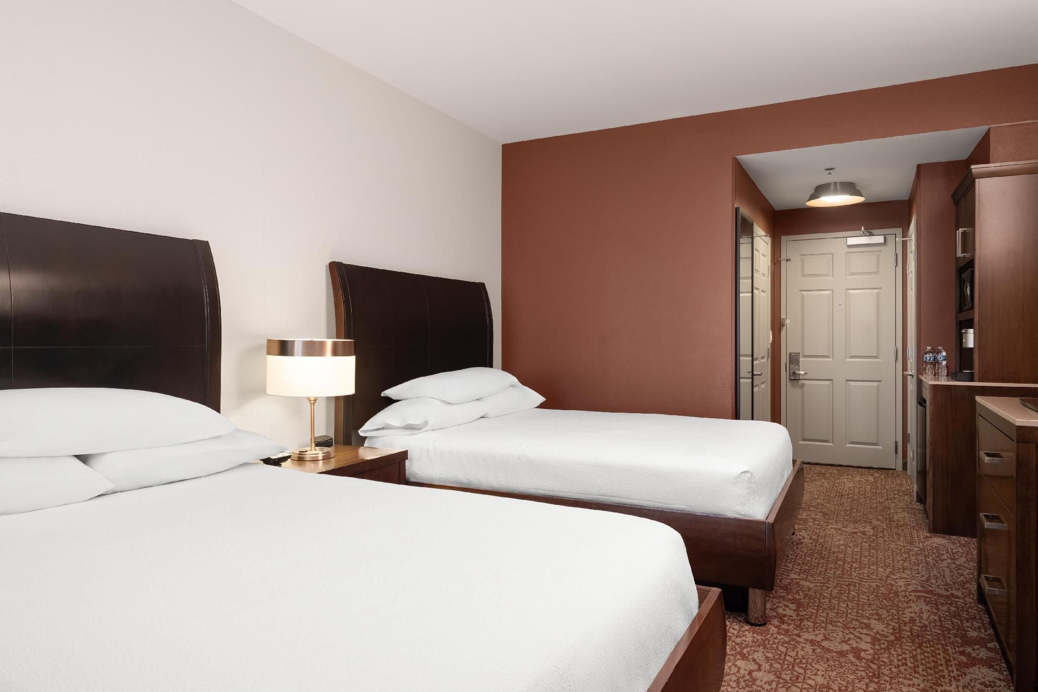 undefined Hilton Garden Inn Chicago Downtown/Magnificent Mile 7