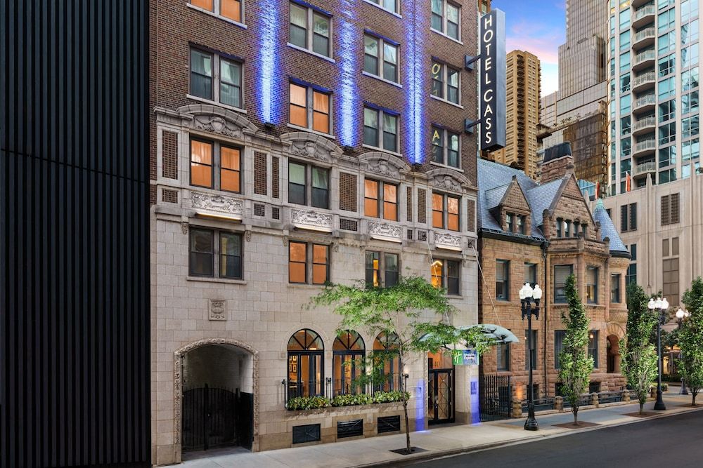 Holiday Inn Express Chicago - Magnificent Mile by IHG