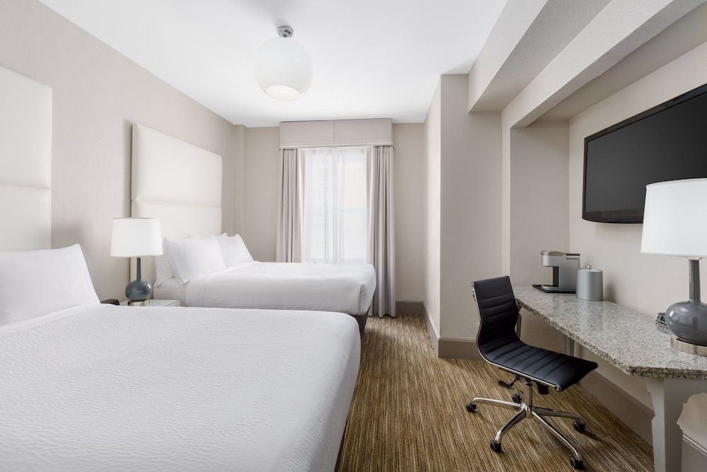 undefined Holiday Inn Express Chicago - Magnificent Mile by IHG 7