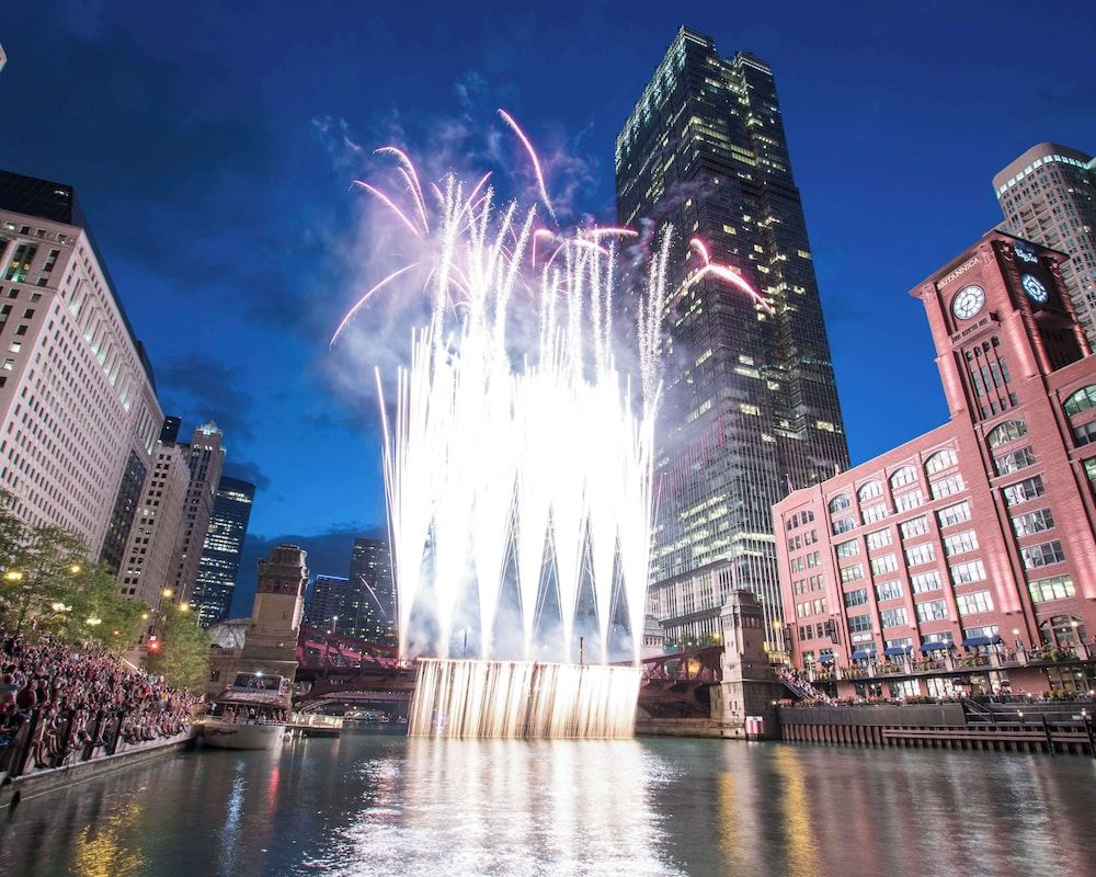 undefined Hyatt Regency Chicago 8