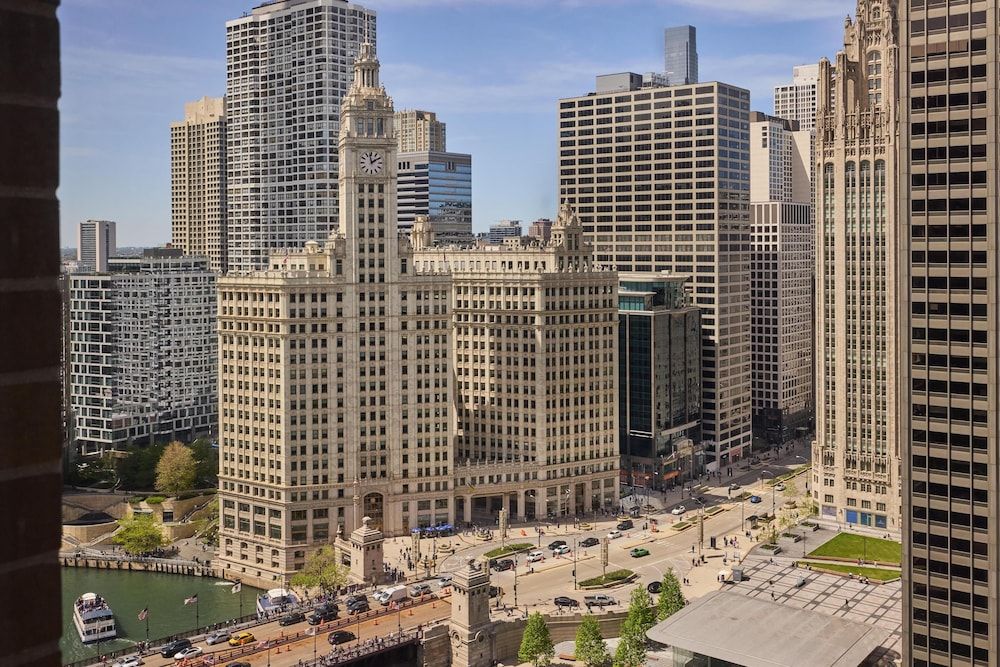 undefined Hyatt Regency Chicago 2