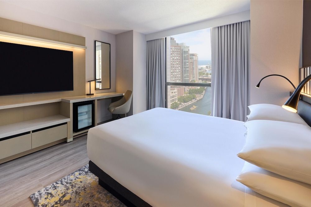 Hyatt Regency Chicago Room, 1 Queen Bed