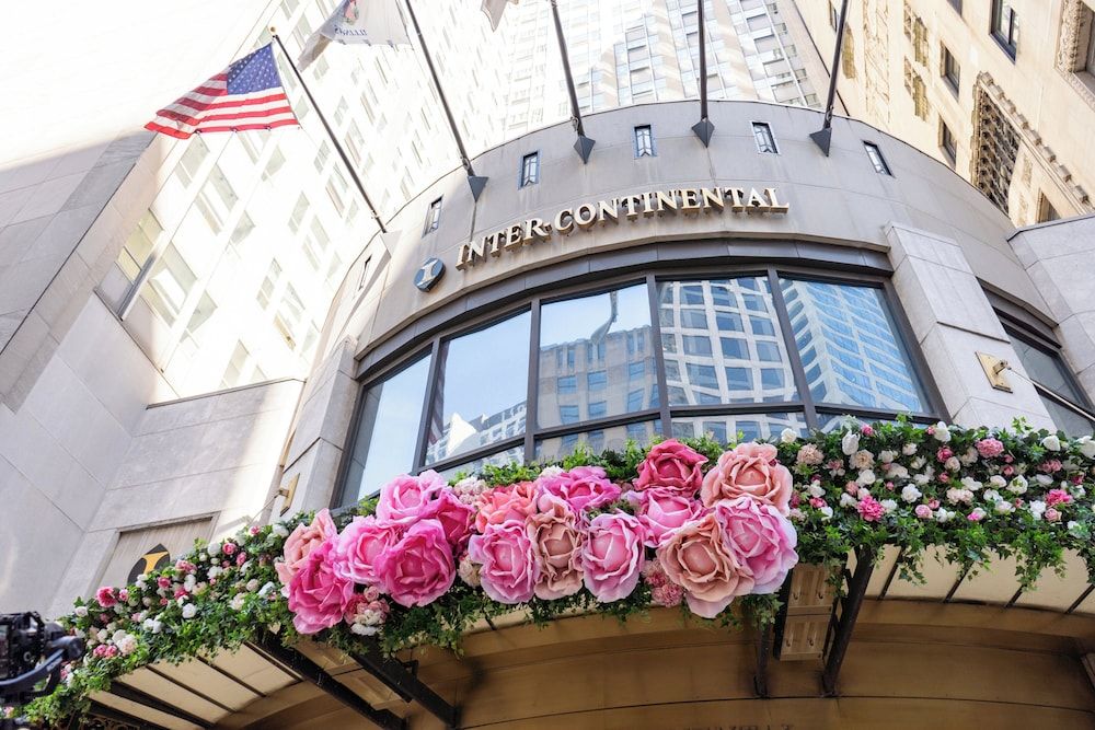 undefined InterContinental Chicago Magnificent Mile by IHG 2