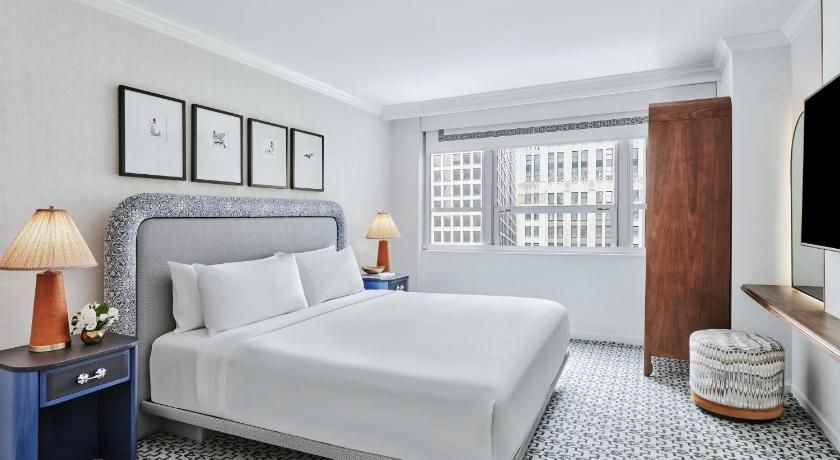 InterContinental Chicago Magnificent Mile by IHG Classic Room 5
