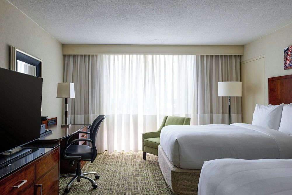undefined Marriott Chicago O'Hare 10