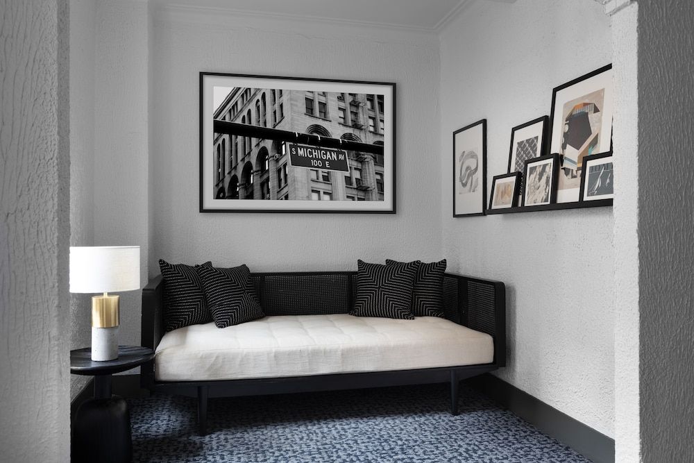 Gale Chicago Grande Suite One Bedroom 4