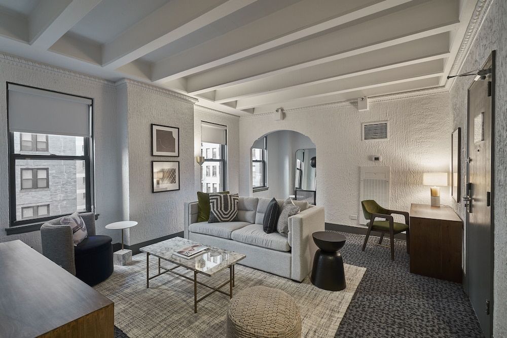 Gale Chicago Grande Suite One Bedroom