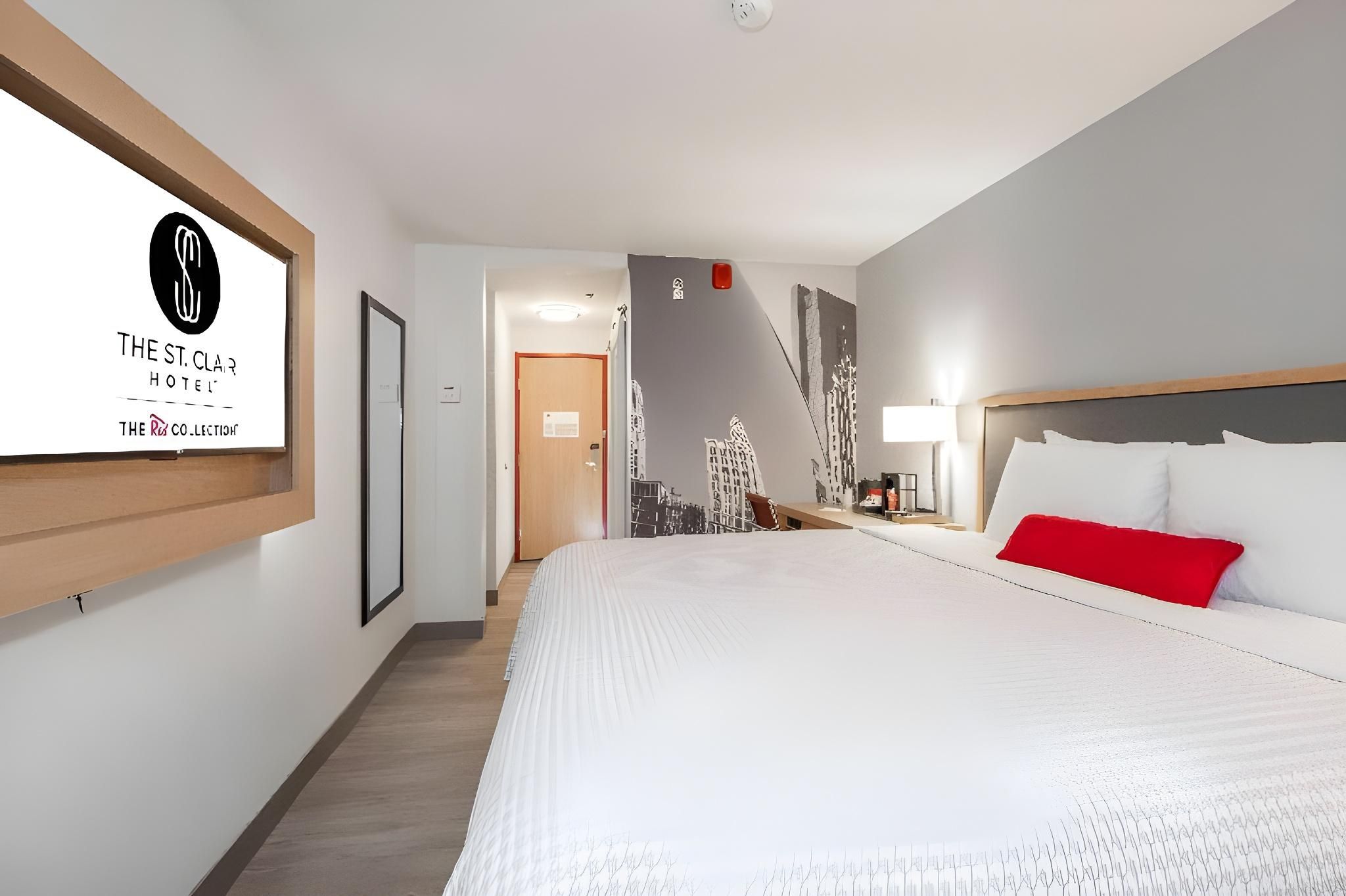 undefined The Saint Clair Hotel - Magnificent Mile 10