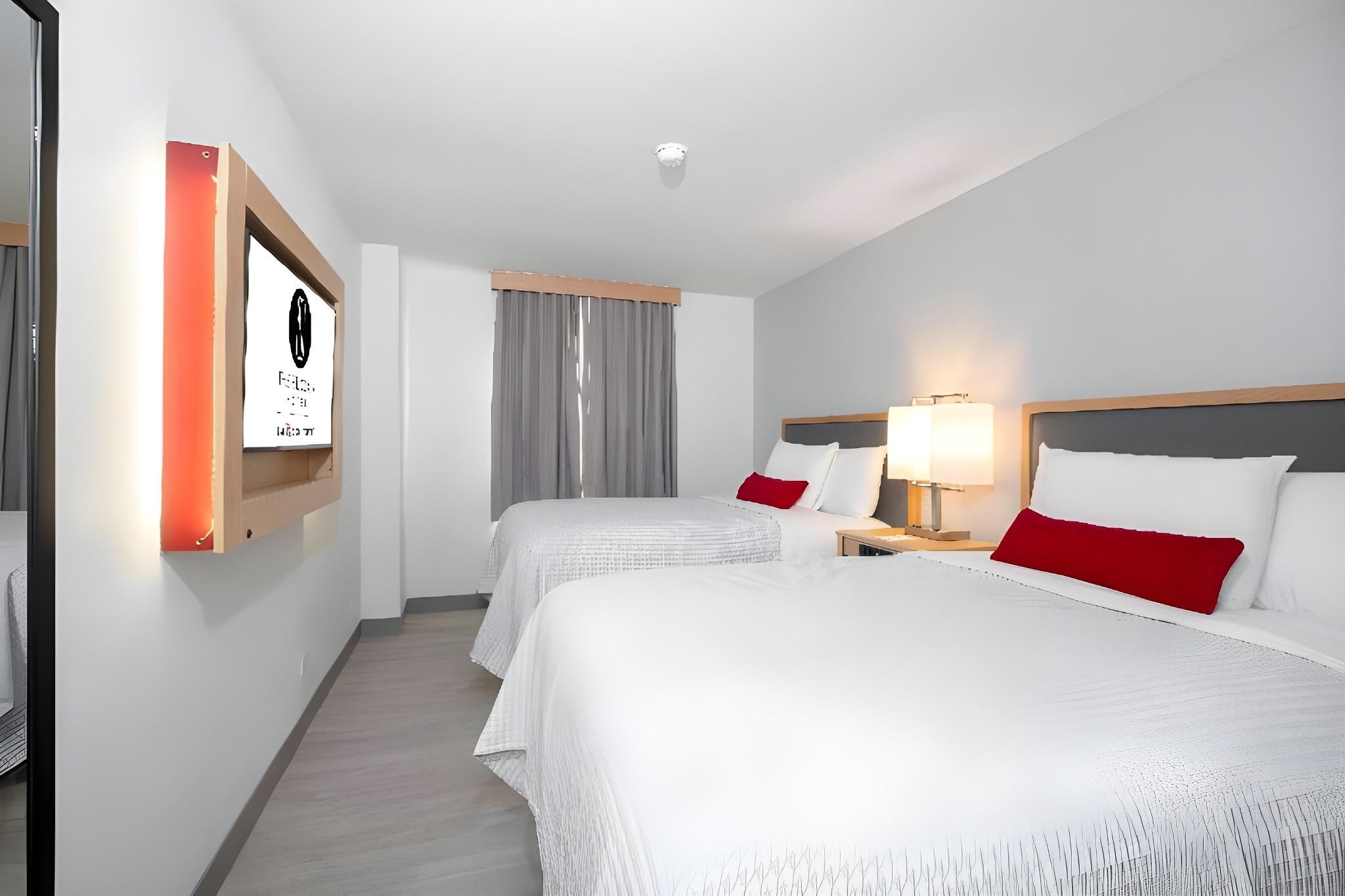 undefined Hotel Saint Clair- Magnificent Mile 10