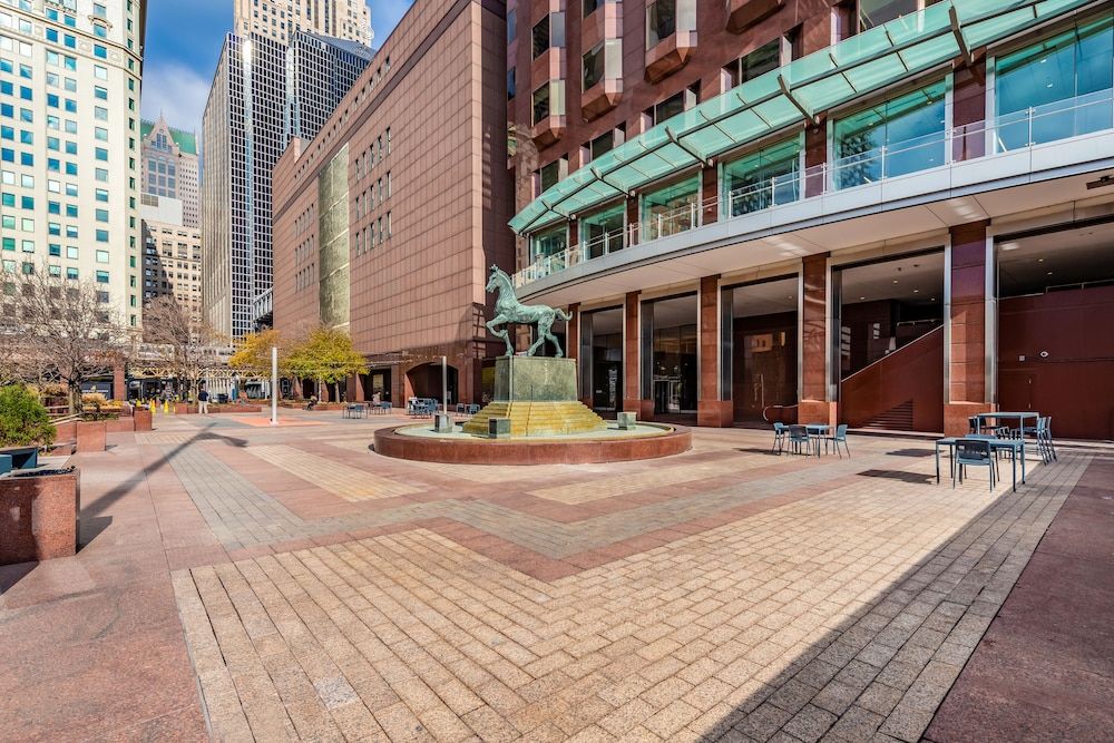 undefined The Buckingham Hotel 5