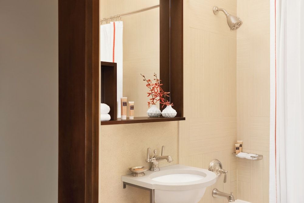 Hotel Lincoln Room, 1 Double Bed 5