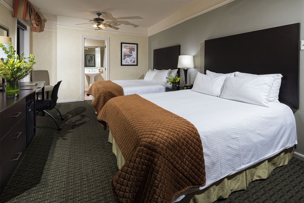 undefined The Willows Hotel 4