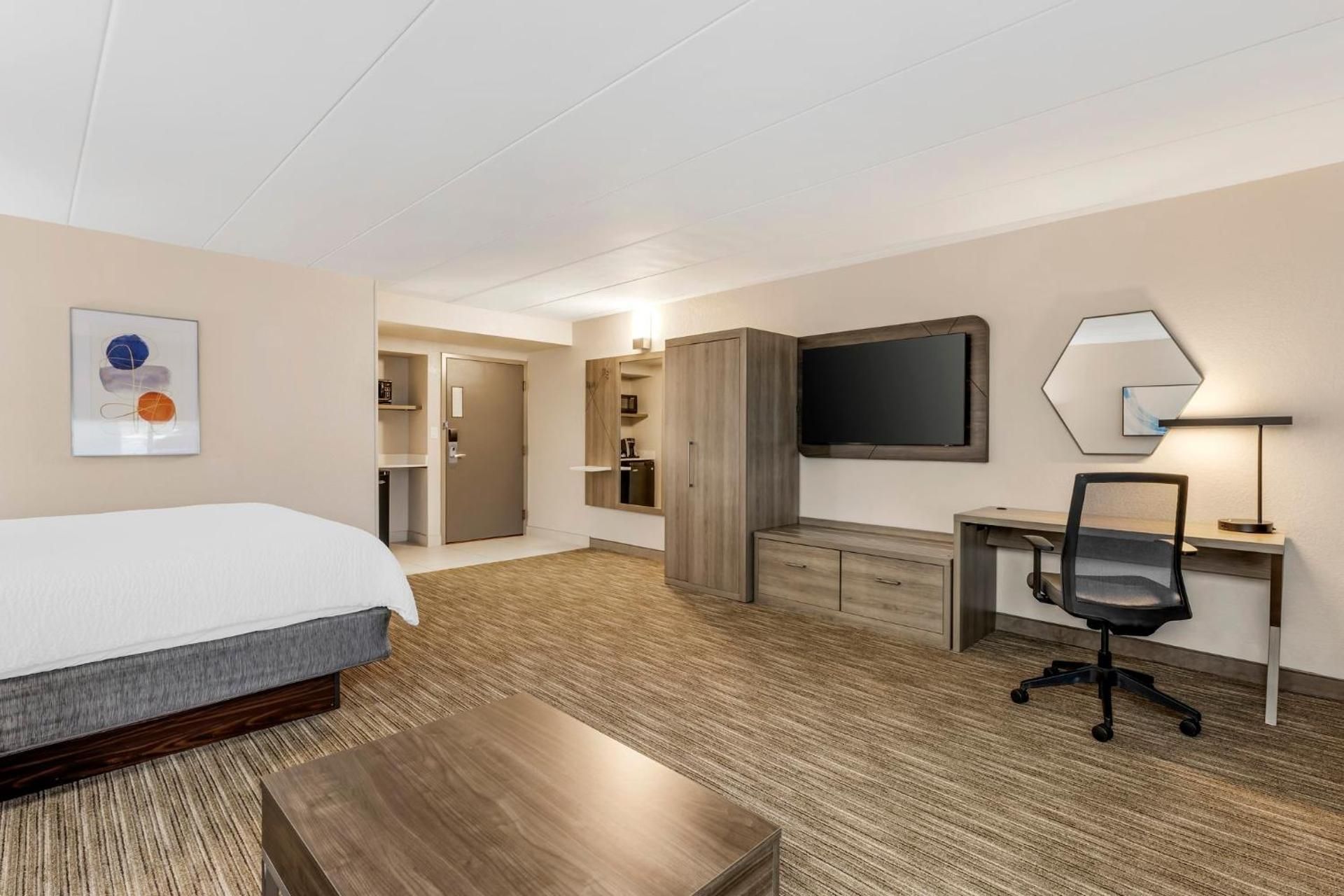 Standard King Room with Sofa Bed
