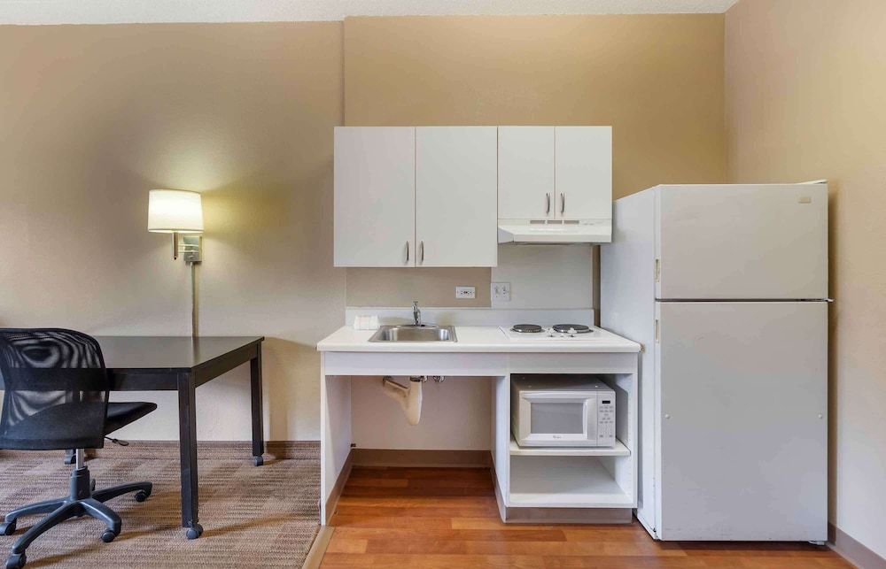 Extended Stay America Suites Chicago Elmhurst O'Hare Studio, 1 Queen Bed, Accessible, Non Smoking 6