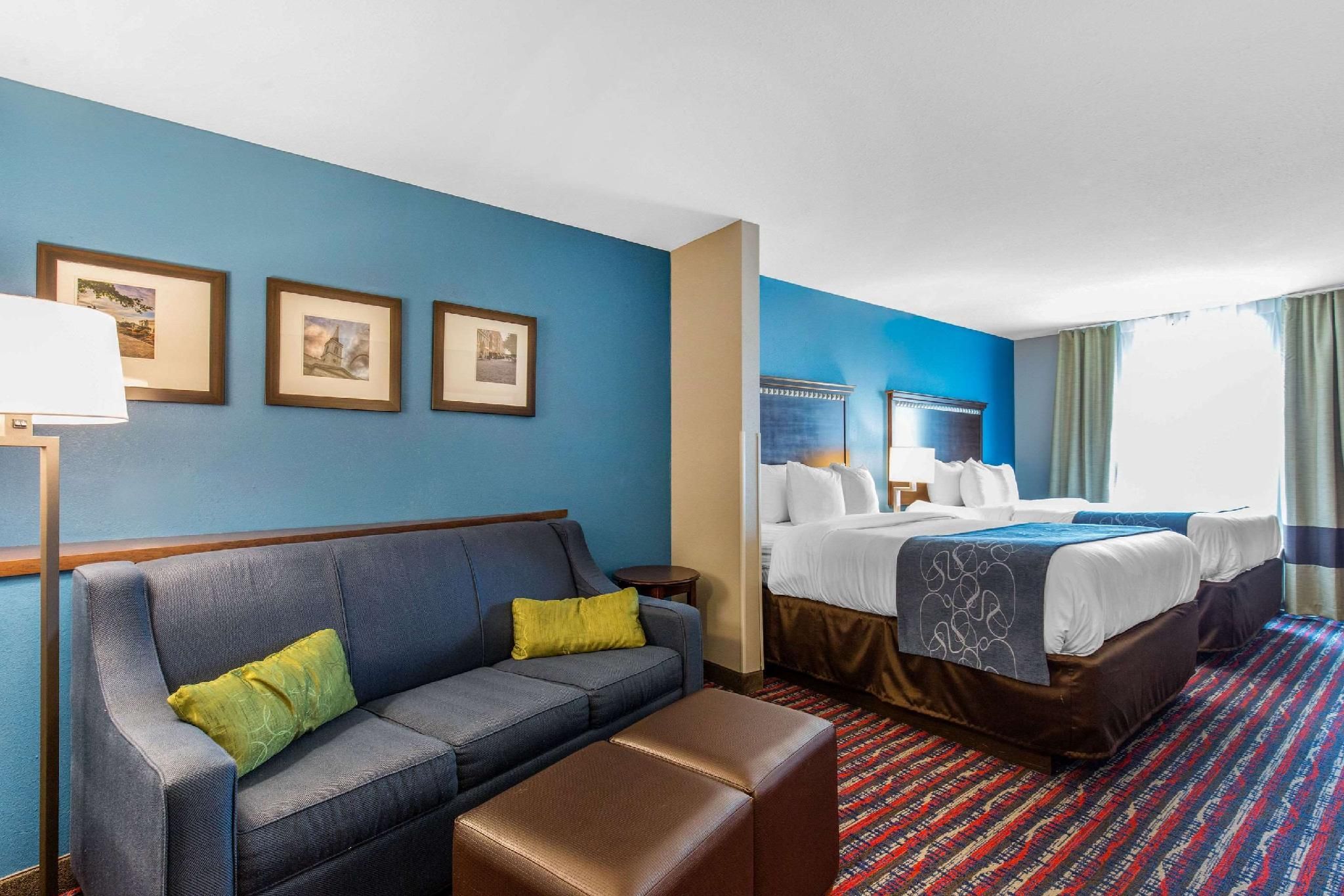 2 Queen Beds, Suite, Nonsmoking, Accessible