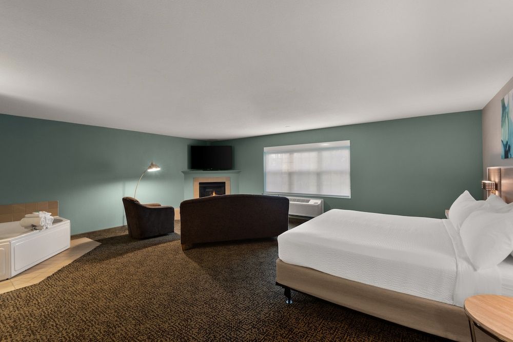 Studio Suite, 1 King Bed, Non Smoking
