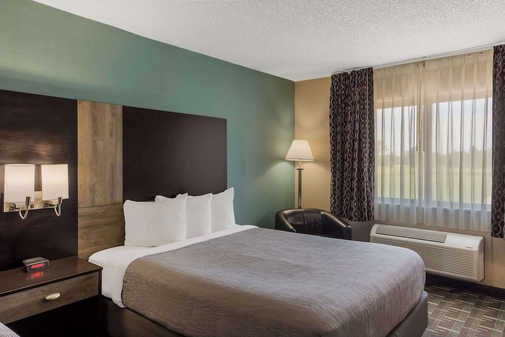 Room, 1 King Bed, Accessible