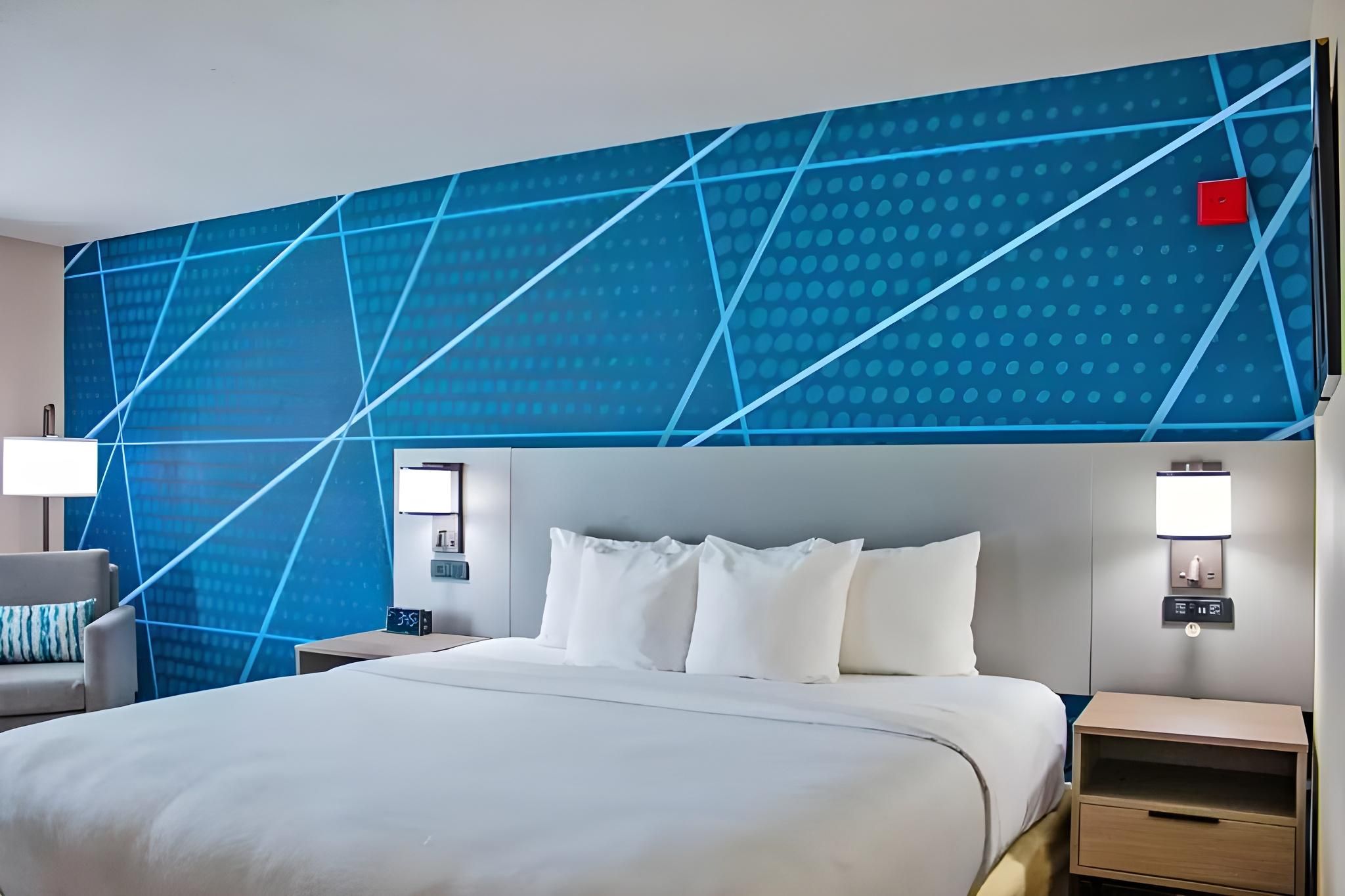 1 Queen Bed, Suite, Nonsmoking, Accessible