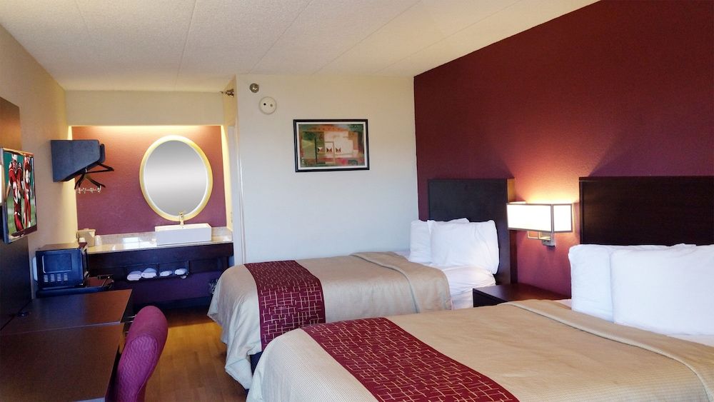 Deluxe Room, 2 Double Beds, Accessible (Smoke Free)