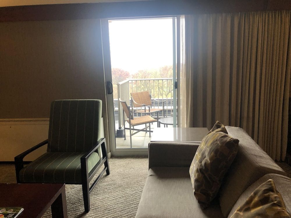 Eaglewood Resort and Spa Room, 1 King Bed 7