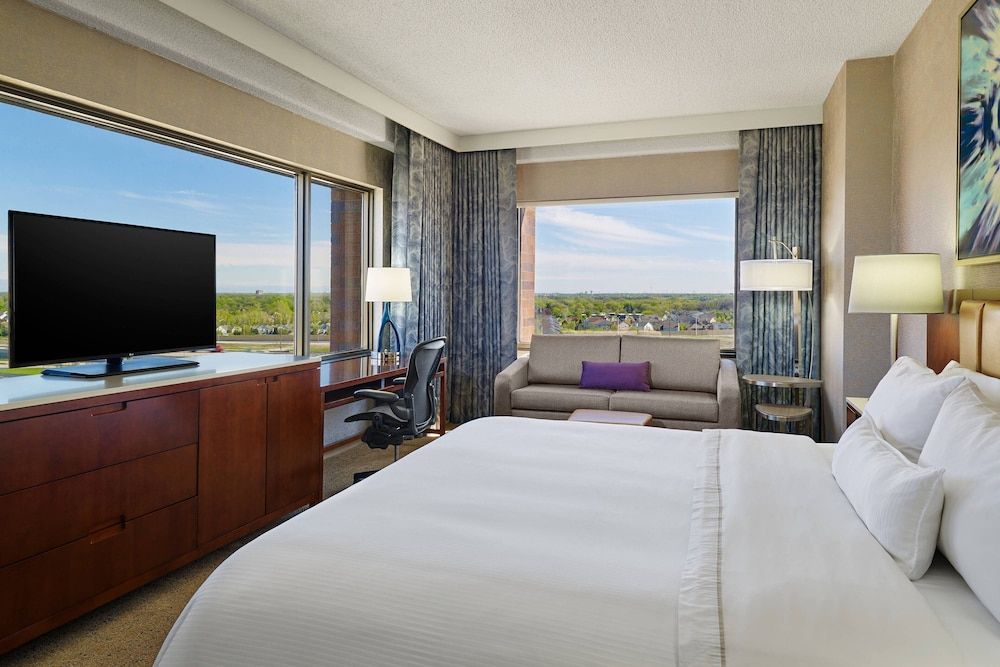 Junior Suite, 1 King Bed, Non Smoking