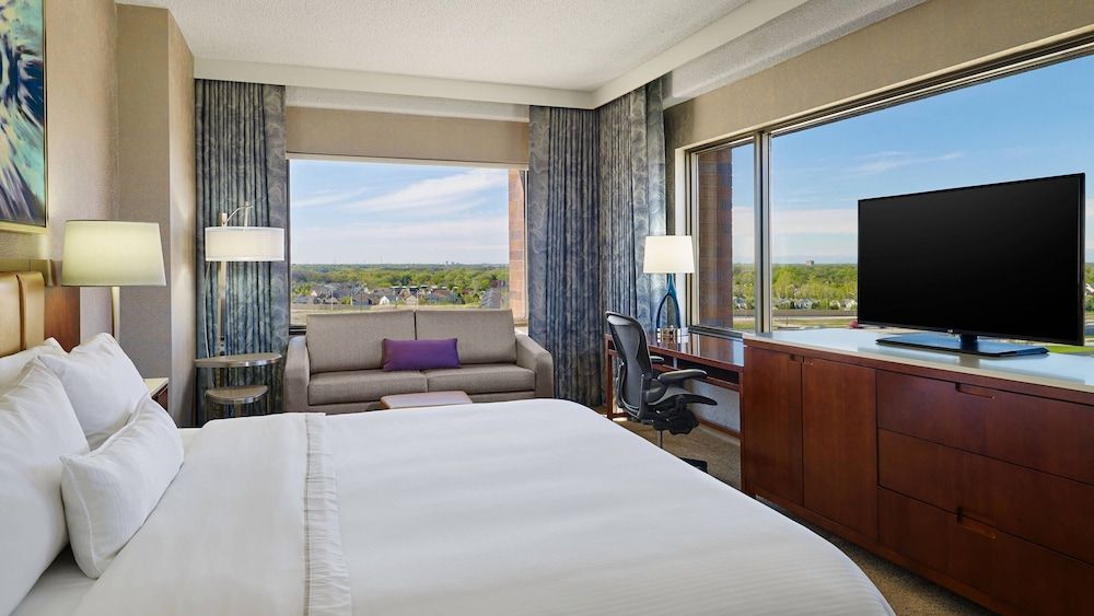 Junior Suite, 1 King Bed, Non Smoking