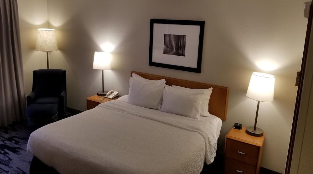Suite, 1 Bedroom, Non Smoking (Mobility Accessible, Tub)