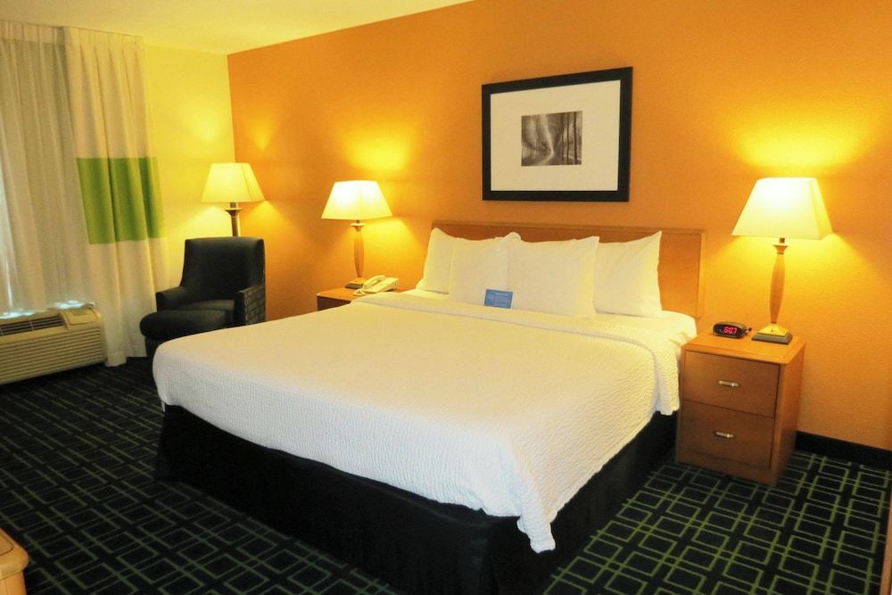 Room, 1 King Bed, Non Smoking