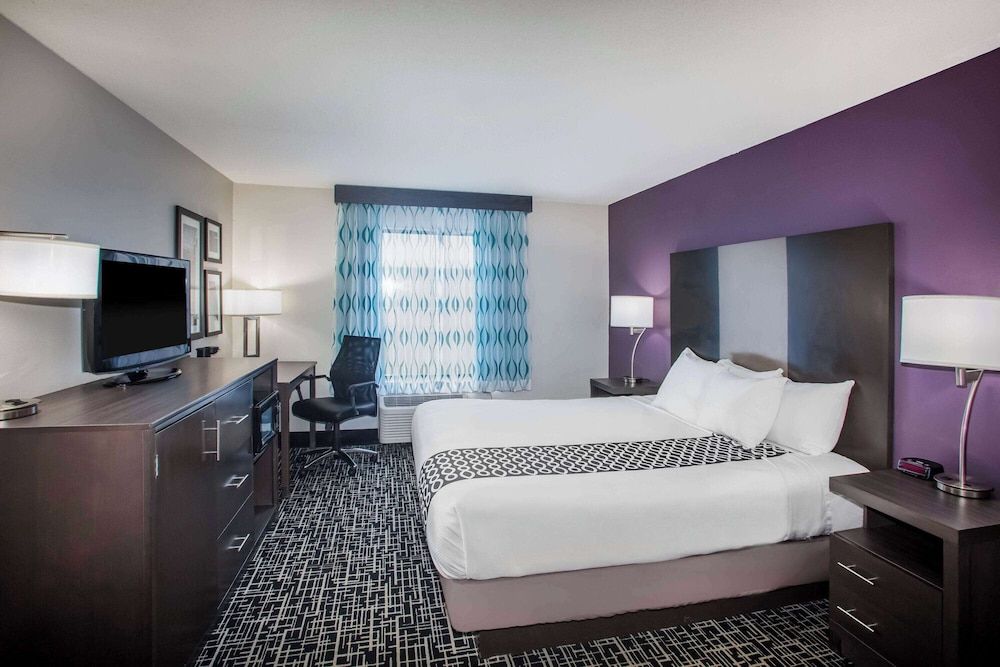 Room, 1 King Bed, Non Smoking