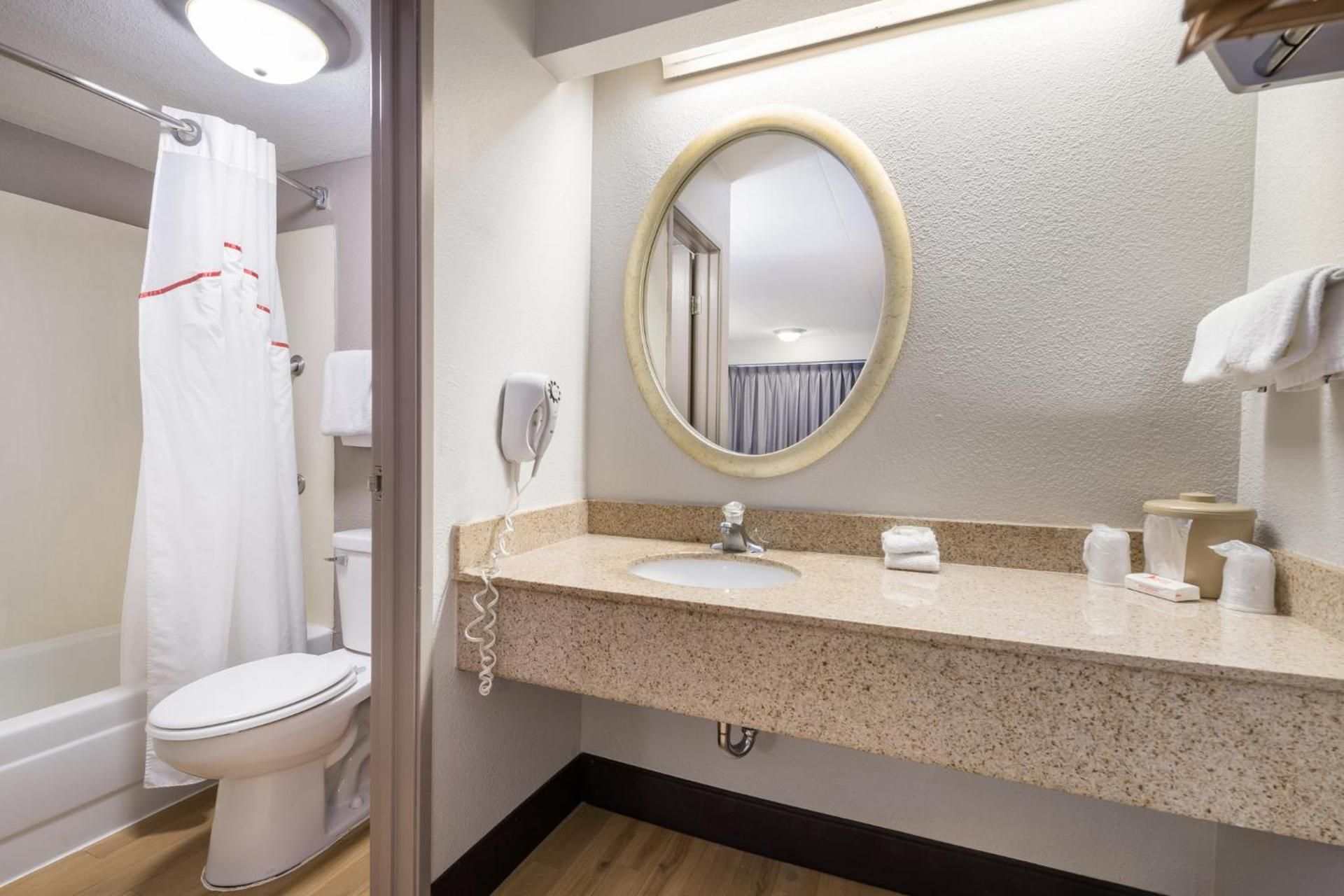 Superior King Smoke Free