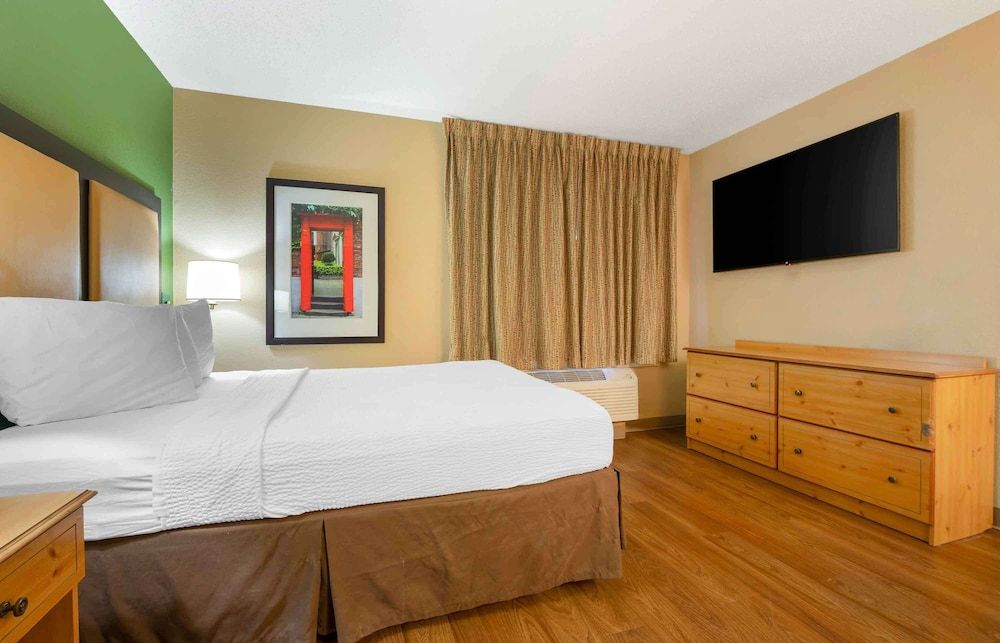 Extended Stay America Suites Chicago Schaumburg Conv Center Studio, 1 Queen Bed, Non Smoking 3