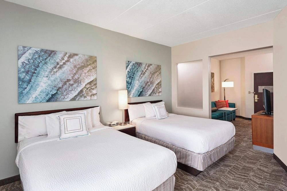 Suite, 2 Double Beds (Mobility Accessible, Tub)