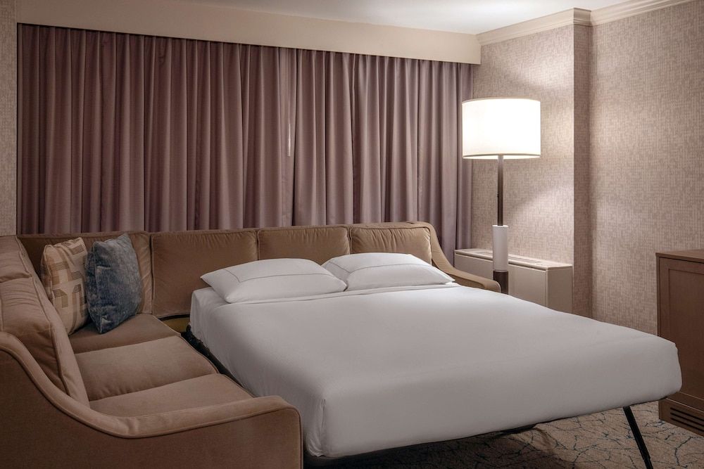 Suite (North Shore Suite with Parlor)