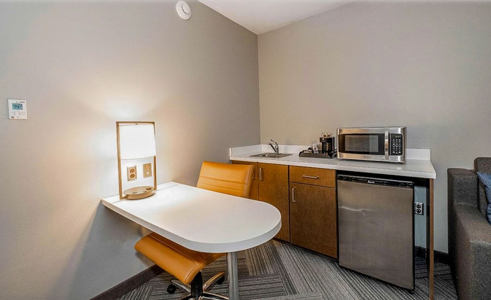 Suite, 1 King Bed, Non Smoking