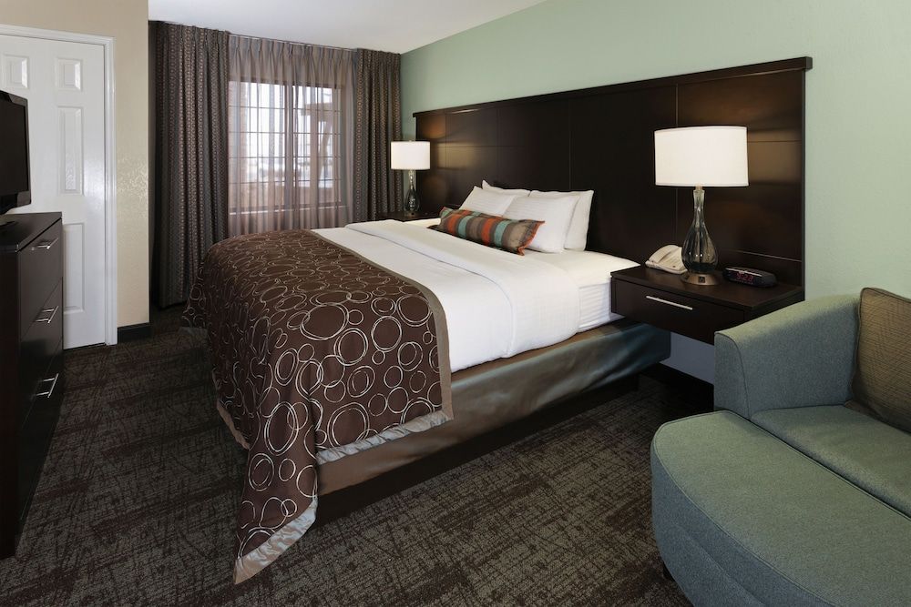 Suite, 1 Bedroom, Kitchen (1 King Bed, Sofa Bed)
