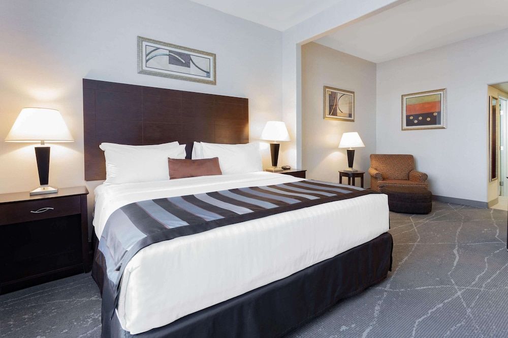 Upgraded, Deluxe Room, 1 King Bed
