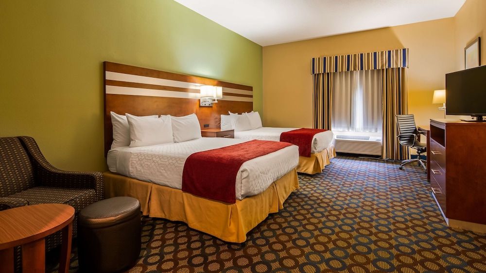 Suite, 2 Queen Beds, Non Smoking, Jetted Tub (Bunk beds)