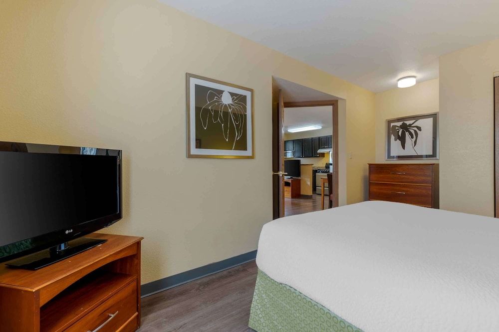 Premium Studio, Non Smoking, Refrigerator & Microwave