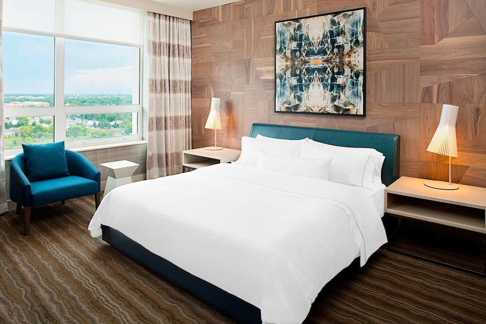 Room, 1 King Bed, Non Smoking (Hearing Accessible)