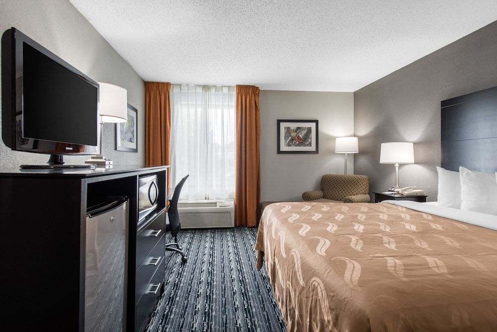 Standard Room, 1 King Bed, Non Smoking