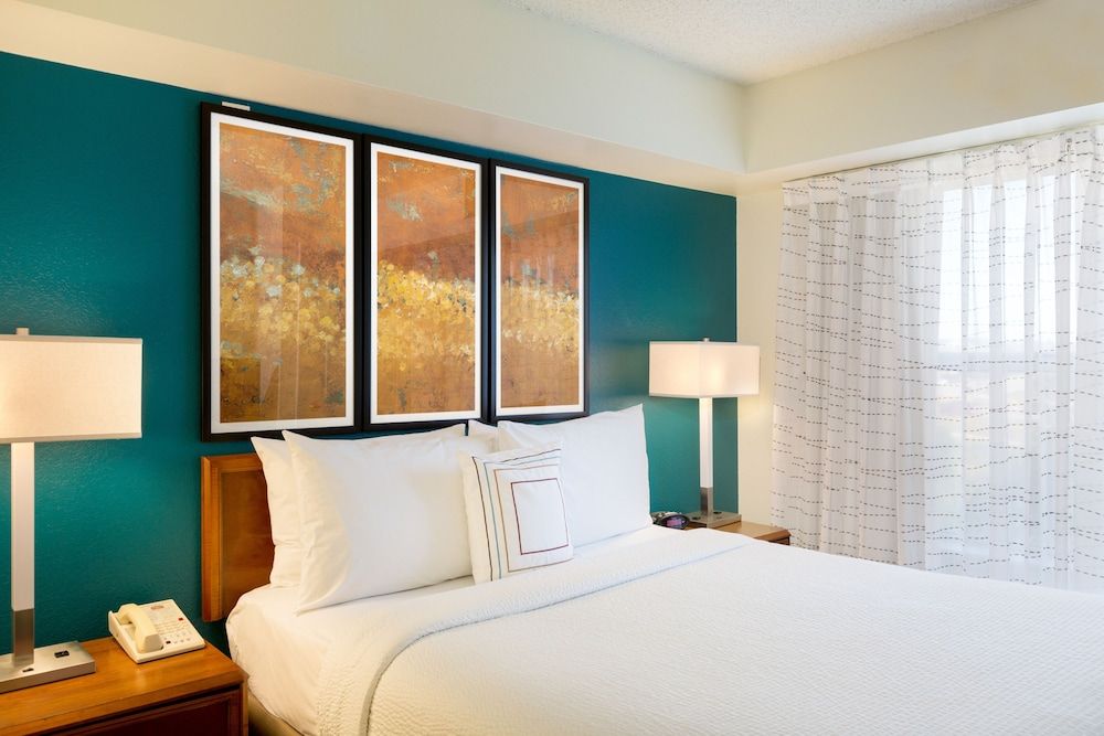 Room, 1 Bedroom, Non Smoking (Mobility/Hearing Access, Roll-in Shwr)