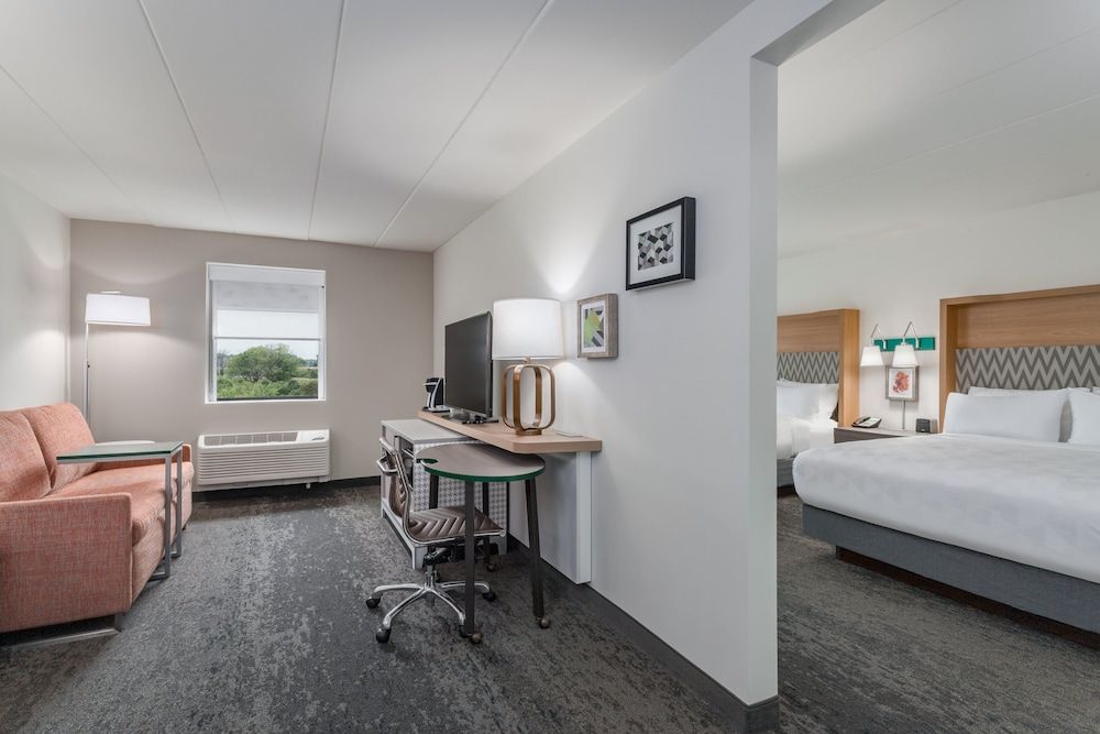 Premium Room, Multiple Beds, Accessible (Mobility, Accessible Tub)
