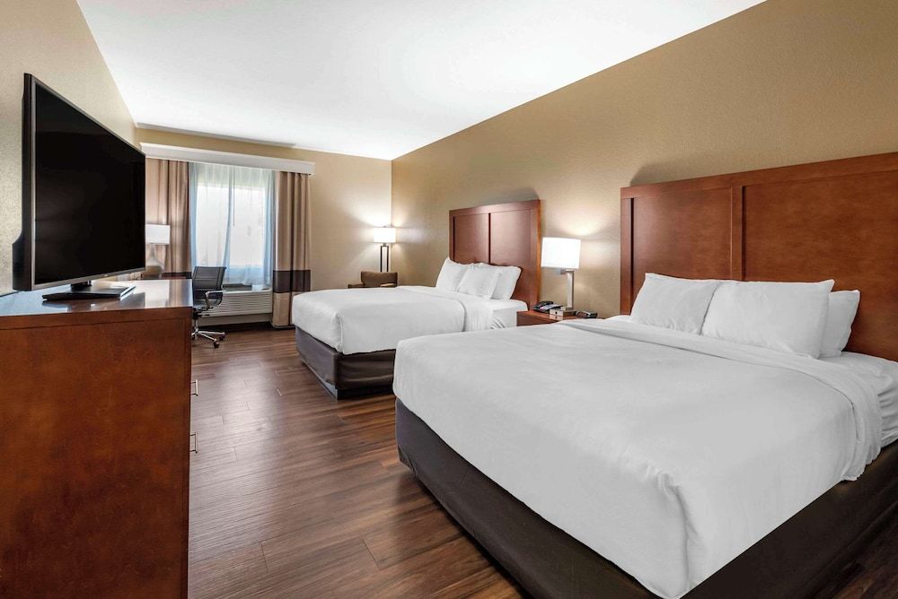 Suite, Multiple Beds, Non Smoking