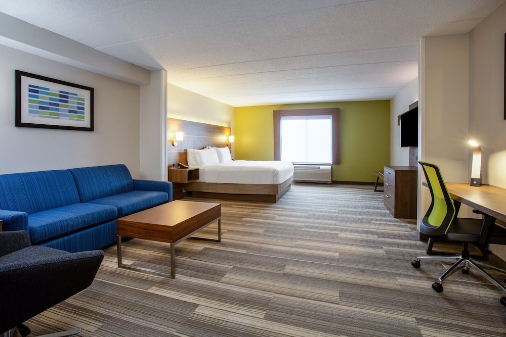 Suite, 1 King Bed (Additional Living Area)