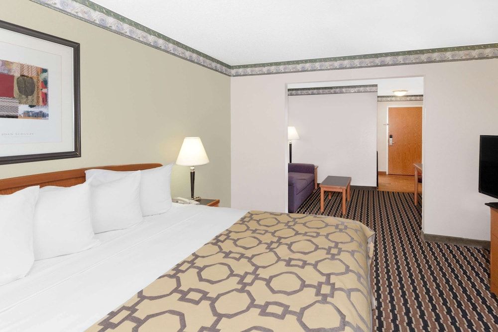 Studio Suite, 1 King Bed, Non Smoking