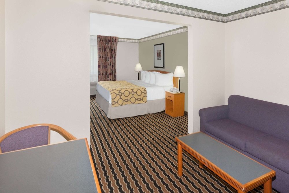 Studio Suite, 1 King Bed, Non Smoking